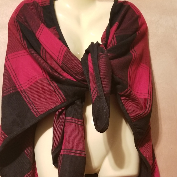 Wonderly Cape Check Plaid Blanket Topper Bolero Shrug Sweater Small + Plus Size - Picture 7 of 10